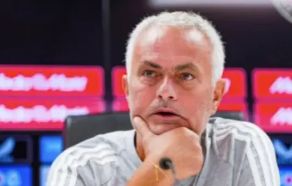 Two Epic Comebacks Hint Champions Shift